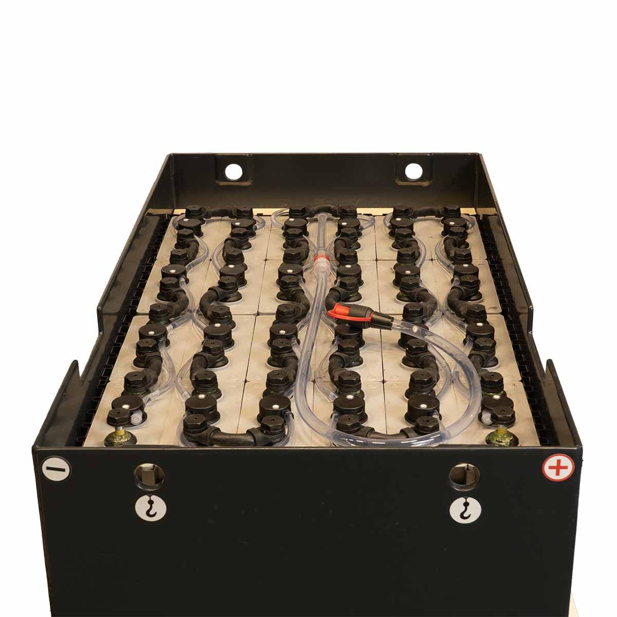 48V Heftruckbatterij 4 PzS 500 Ah (985 * 522 * 651mm L/B/H) Trog 40628500 inclusief Aquamatik van Q-Batteries